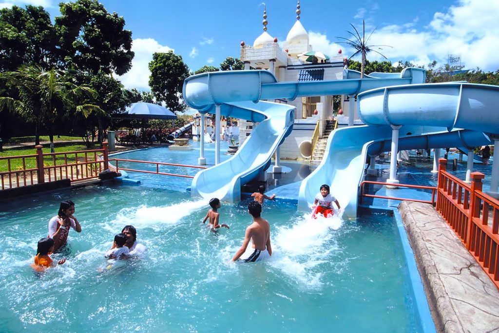 water park