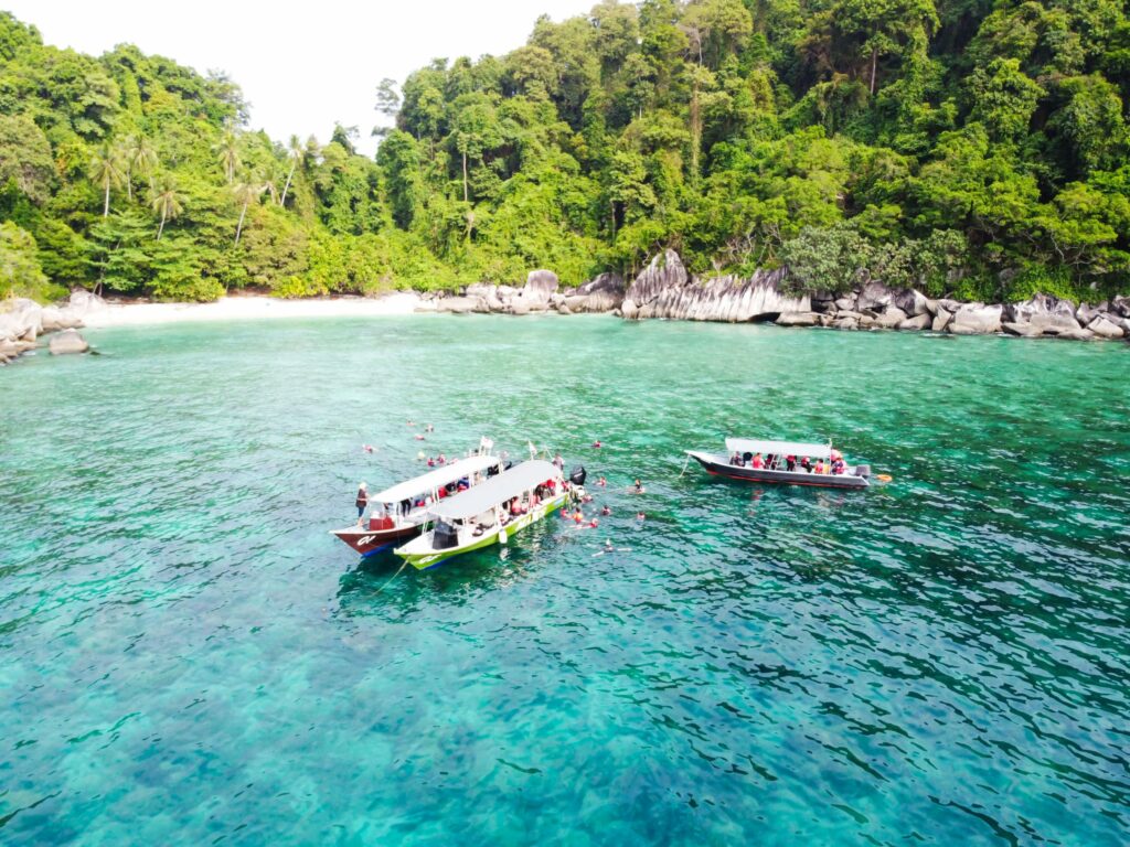 Tioman Sun Beach Resort DRON-15