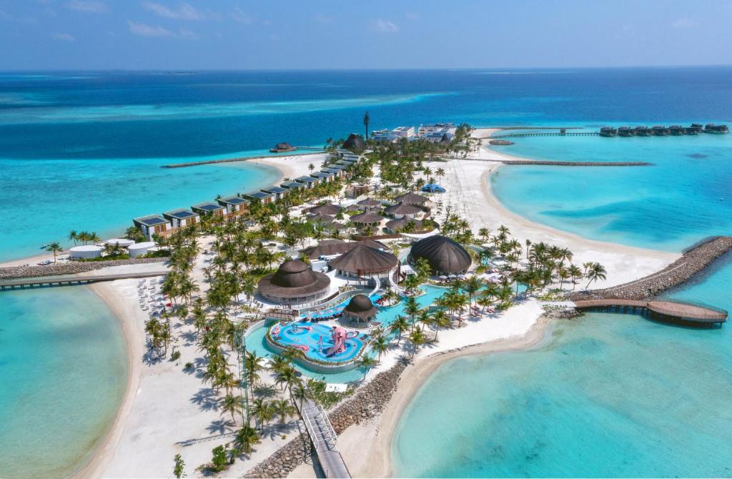 Centara Mirage Lagoon Maldives 4D3N Package 2025 Mango Vacations