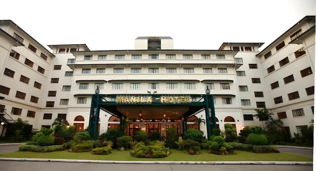 The Manila Hotel 1(1)