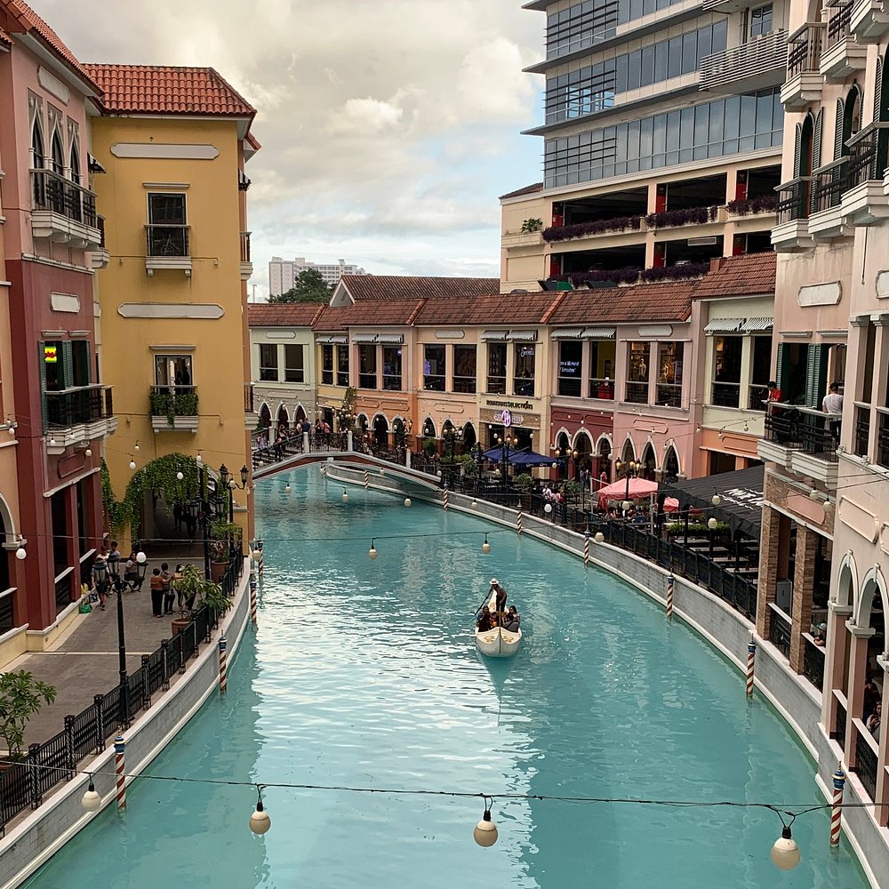 manila venice grand canal mall
