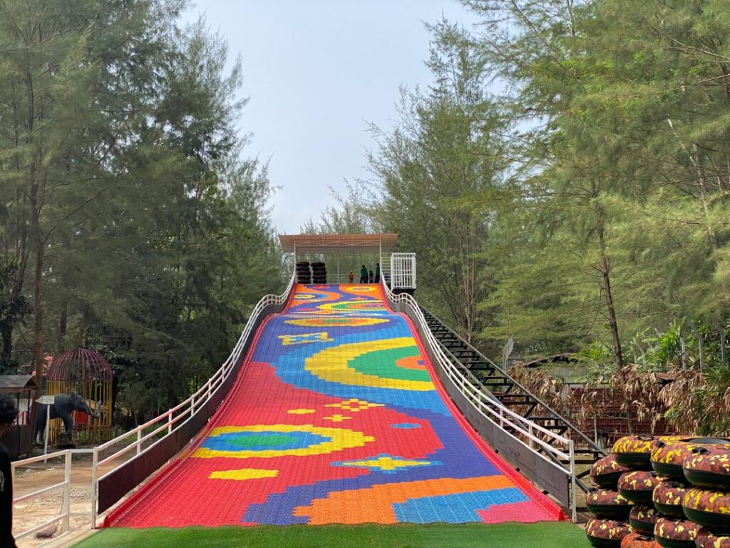 Batam Rainbow Slide
