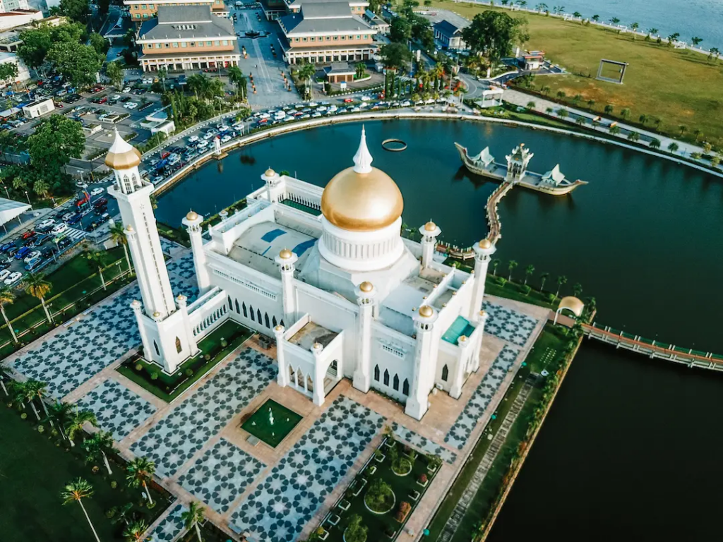 brunei omar ali saifuddien mosque