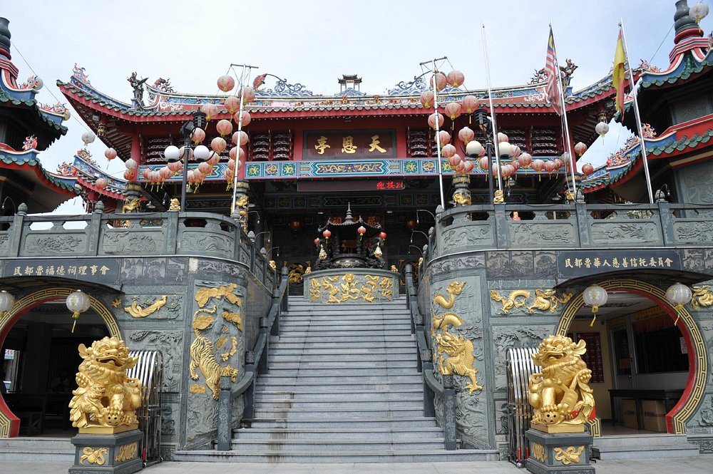 miri tua pek kong temple
