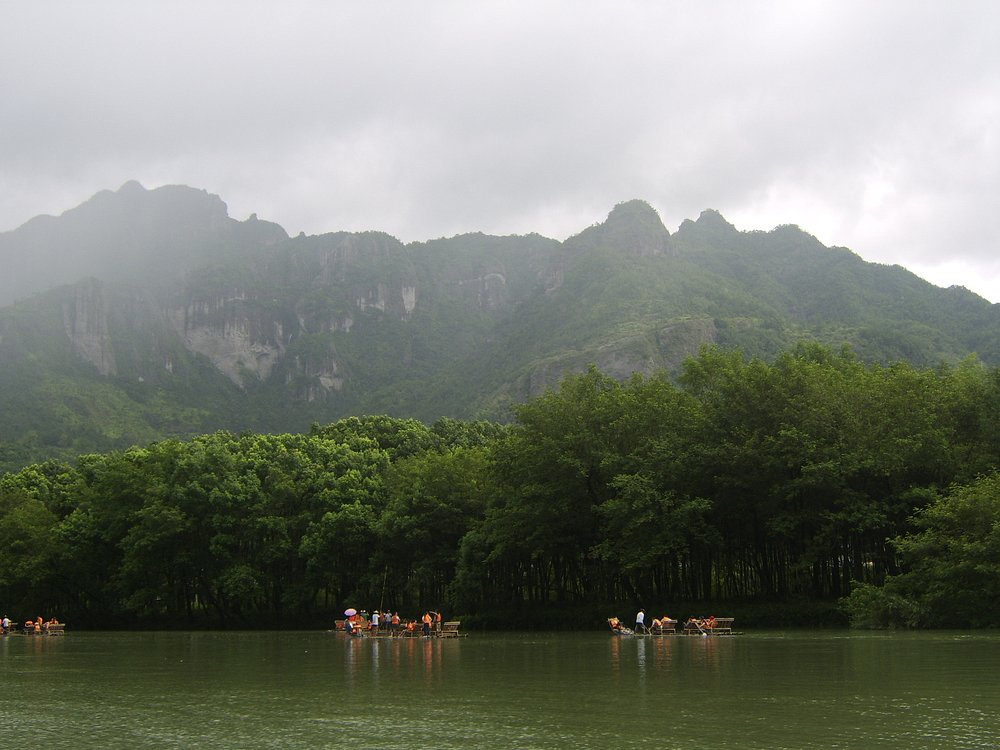 楠溪江狮子岩漂流