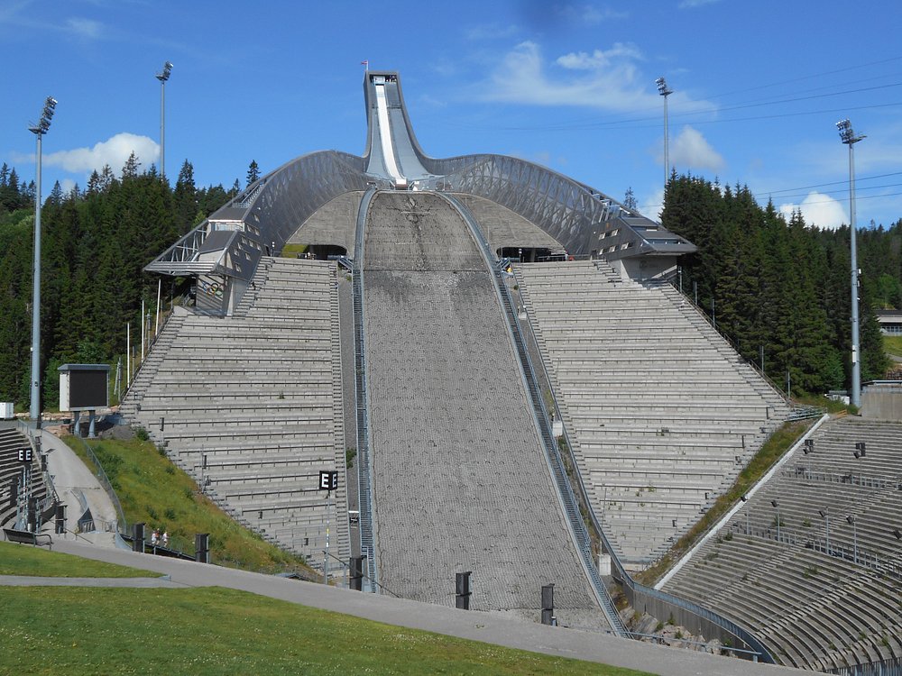 holmenkollen ski jump