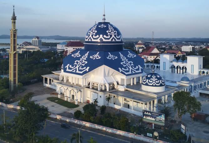Masjid Agung Raja Hamidah